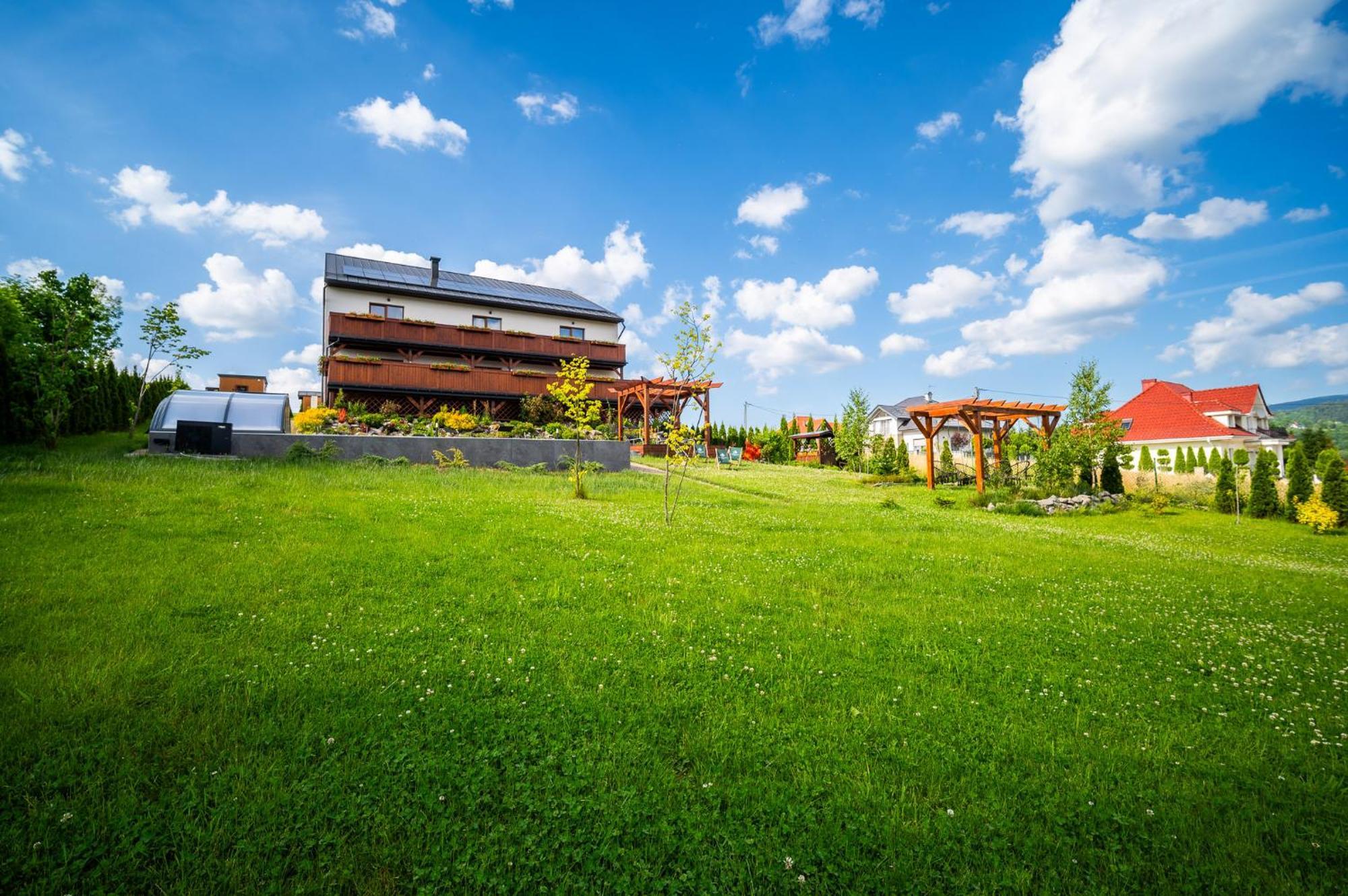 Apartamenty Black Lion Pcim Exteriér fotografie