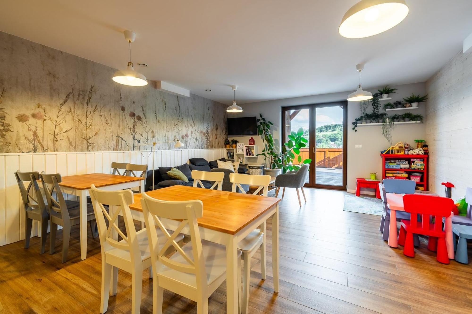 Apartamenty Black Lion Pcim Exteriér fotografie