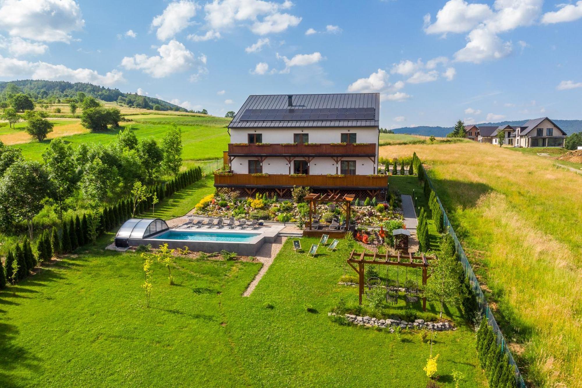 Apartamenty Black Lion Pcim Exteriér fotografie